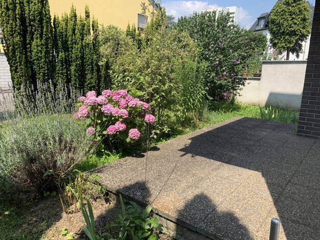 Wohnung zur Miete 1.000 € 2 Zimmer 75 m² EG Niederursel Frankfurt am Main 60439