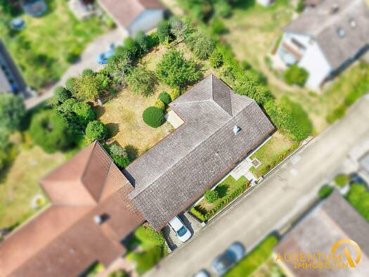 Bungalow zum Kauf 5 Zimmer 140,1 m² 778 m² Grundstück Neustadt 93333