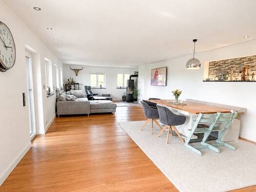 Wohnung zur Miete 2.100 € 4 Zimmer 227 m² frei ab 01.12.2026 Altusried Altusried 87452