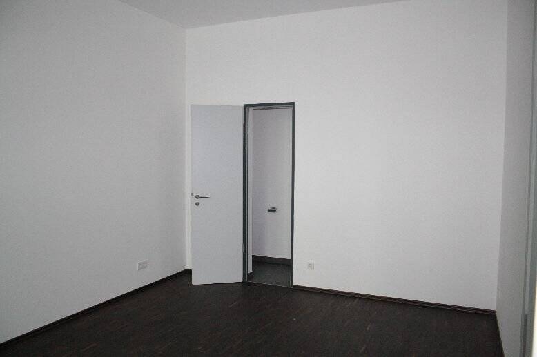 Property thumbnail 13