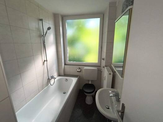 Wohnung zur Miete 500 € 2 Zimmer 40 m² 2. Geschoss Äußere Sulzbacher Straße 151 St Jobst Nürnberg 90491