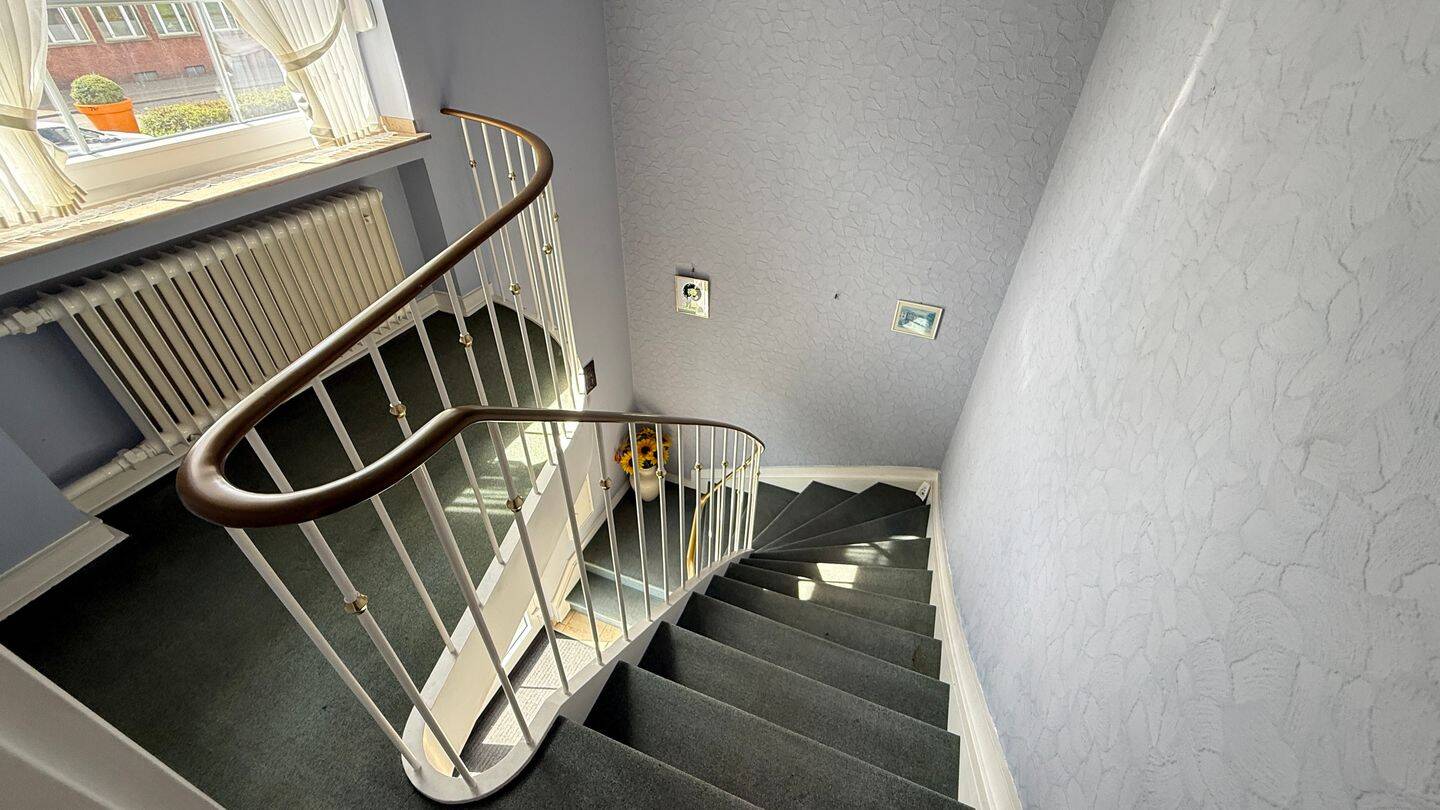 Villa zum Kauf - Mehr