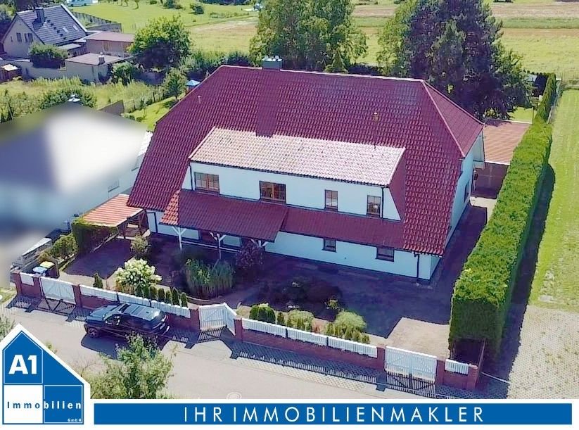 Einfamilienhaus zum Kauf 690.000 € 9 Zimmer 422 m²<br/>Wohnfläche 1.813 m²<br/>Grundstück Am Domhof 10 Oppin Landsberg OT Oppin 06188