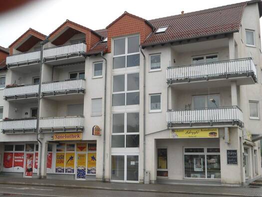 Wohnung zur Miete 362 € 2 Zimmer 52,7 m² 4. Geschoss frei ab 01.04.2026 Dresdner Straße 291 Freital 01705