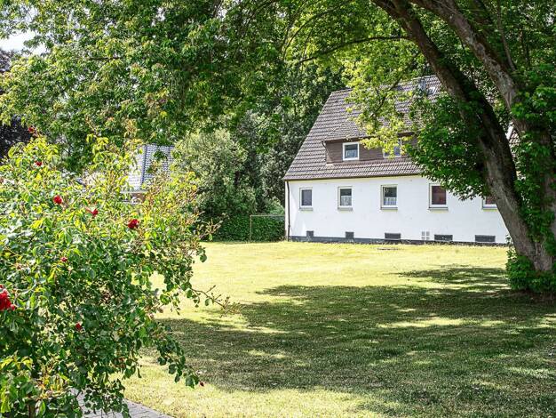 Mehrfamilienhaus zum Kauf provisionsfrei als Kapitalanlage geeignet 330.000 € 363,1 m² 1.657 m² Grundstück Wrist 25563