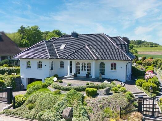 Einfamilienhaus zum Kauf 1.265.000 € 4 Zimmer 278,4 m² 1.200 m² Grundstück Helmstorf Seevetal 21218