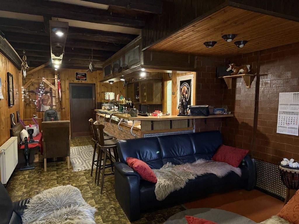 Immobilie in Nassau - Vielfältig nutzbare Immobilie an der Bundesstraße - Gaststätte, ELW, Kegelbahn & Grünland - Bild 4