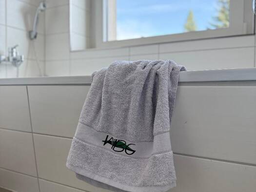 Wohnung zur Miete 550 € 4 Zimmer 75,7 m² frei ab sofort August-Bebel-Straße 39 Wilkau-Haßlau 08112