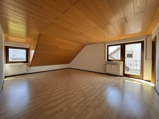 Wohnung zur Miete 800 € 4 Zimmer 93 m² frei ab sofort Karl-von-Horlacher-Straße 18 Crailsheim 74564