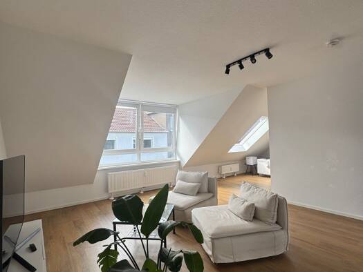 Wohnung zur Miete 808 € 2 Zimmer 85,1 m² frei ab 01.09.2026 Mitte Mülheim an der Ruhr 45468