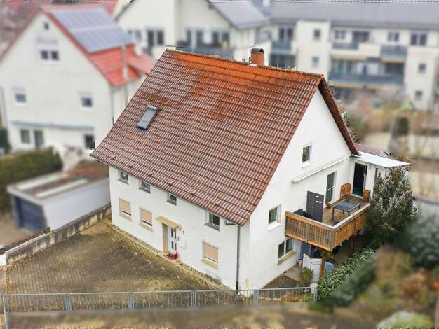 Mehrfamilienhaus zum Kauf 359.900 € 9 Zimmer 192 m² 207 m² Grundstück frei ab 01.04.2026 Laupheim 88471