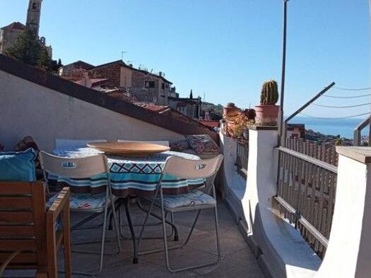 Einfamilienhaus zum Kauf 299.000 € 3 Zimmer 115 m² 1 m² Grundstück Castellaro 18011