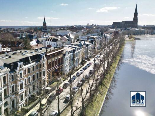 Haus zum Kauf 1.160.000 € 16 Zimmer 303,3 m² 421 m² Grundstück Schelfstadt Schwerin 19055