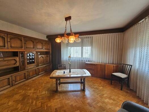 Einfamilienhaus zum Kauf 318.000 € 5,5 Zimmer 130 m² 400 m² Grundstück Vöhringen Vöhringen 72189