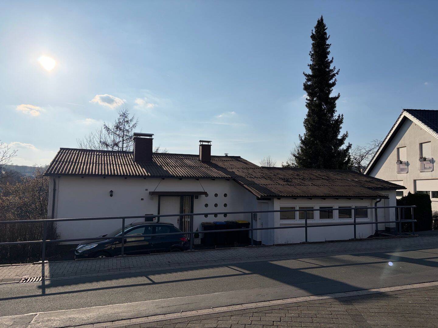 Immobilie in Erndtebrück - Für den geschickten Handwerker: Einfamilienhaus mit vielen Möglichkeiten! - Bild 2