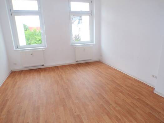 Wohnung zur Miete 525 € 4 Zimmer 96 m² 2. Geschoss frei ab sofort Werdau Werdau 08412