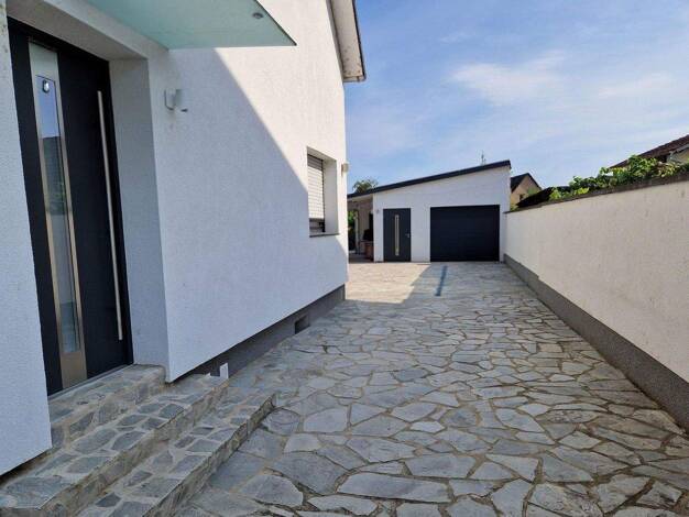 Doppelhaushälfte zum Kauf provisionsfrei 539.000 € 7 Zimmer 155 m² 650 m² Grundstück Große Rheinstraße 11 Rheinsheim Philippsburg 76661