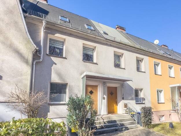 Mehrfamilienhaus zum Kauf provisionsfrei als Kapitalanlage geeignet 49.000 € 3 Zimmer 64,3 m² 250 m² Grundstück Waldrand 59 Borna-Heinersdorf Borna - Heinersdorf 09114