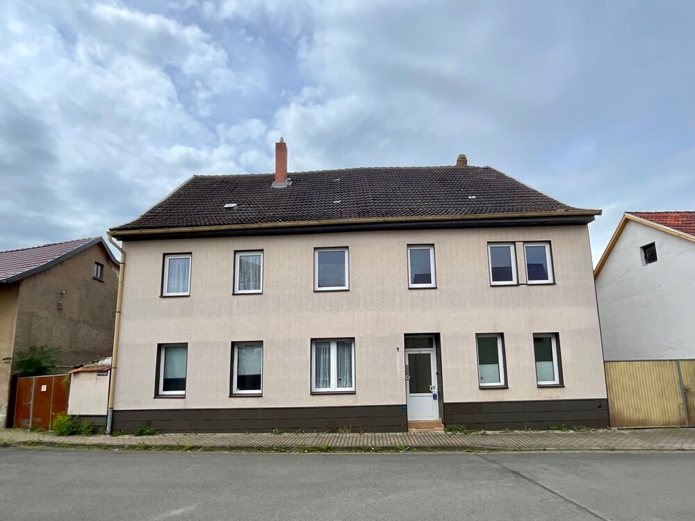 Einfamilienhaus zum Kauf provisionsfrei 61.000 € 177 m²<br/>Wohnfläche 213 m²<br/>Grundstück Clingen 99718