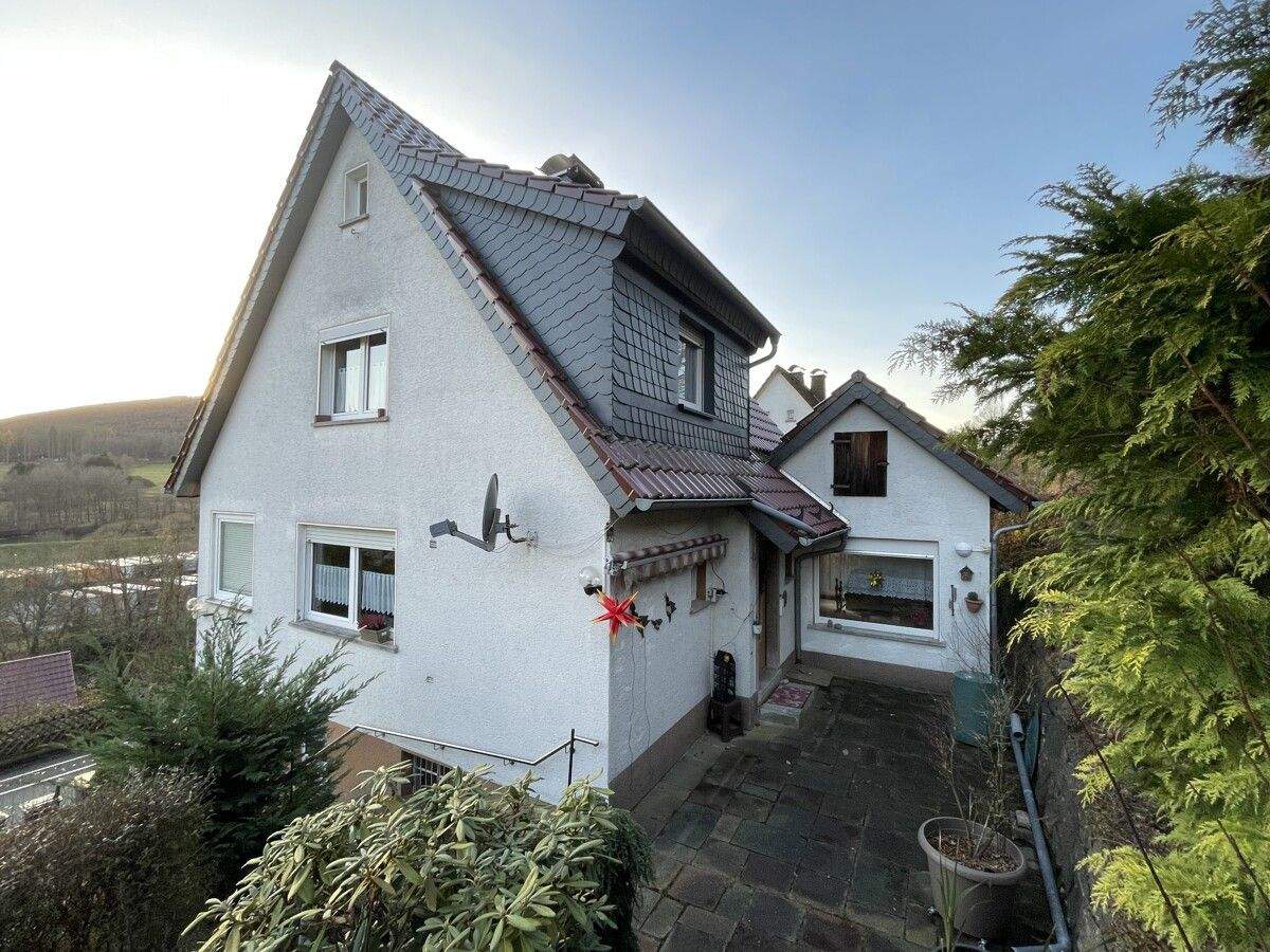 Immobilie in Dietzhölztal - Ewersbach: Siedlungshaus in schöner Wohnlage! - Bild 3