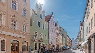 Wohnung zur Miete 1.495 € 5 Zimmer 173,6 m² Dachgeschoss, 2. Geschoss frei ab 01.08.2025 Grasgasse 321 Altstadt Landshut 84028