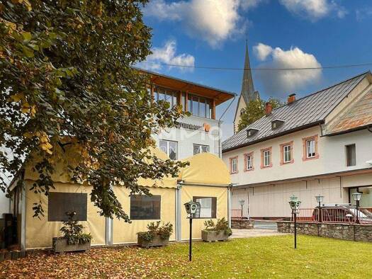 Restaurant zur Miete 995 € Kötschach-Mauthen 9640