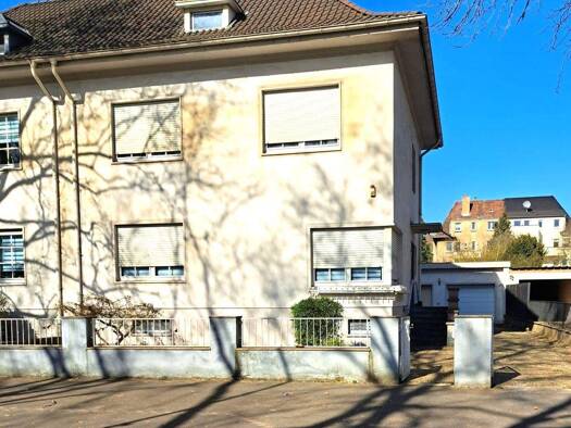 Einfamilienhaus zur Miete 1.600 € 5 Zimmer 200 m² 600 m² Grundstück frei ab 01.05.2026 Stadtmitte Völklingen 66333