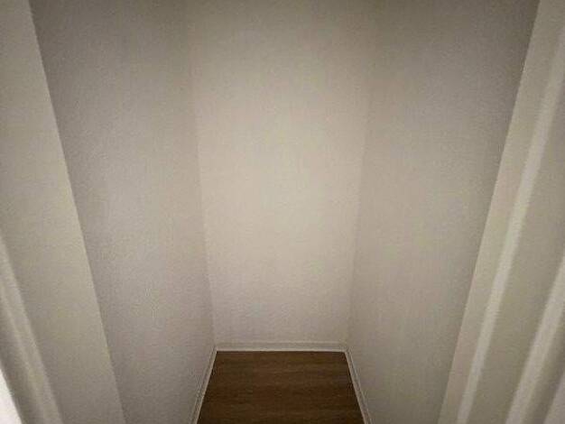 Wohnung zur Miete 845 € 2 Zimmer 54,5 m² frei ab 27.01.2026 Darmstädter Landstr. 219 Sachsenhausen Frankfurt am Main 60598