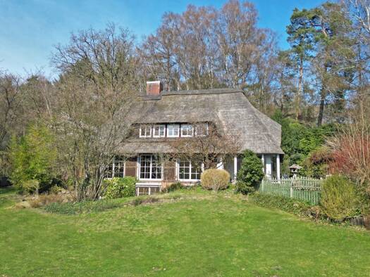 Einfamilienhaus zum Kauf 795.000 € 8 Zimmer 230 m² 2.247 m² Grundstück frei ab sofort Bendestorf 21227