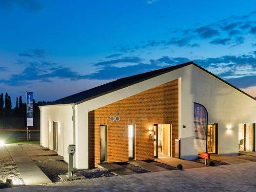 Bungalow zum Kauf provisionsfrei 560.400 € 4 Zimmer 145 m² 750 m² Grundstück Eggersdorf 15345