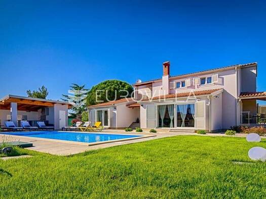 Einfamilienhaus zum Kauf 650.000 € 4 Zimmer 226 m² Valbandon Fažana 52212