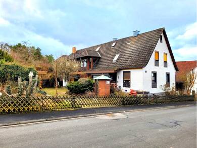 Haus zum Kauf als Kapitalanlage geeignet 220.000 € 5 Zimmer 130 m² 900 m² Grundstück Thundorfer straße 6 Weichtungen Maßbach 97711