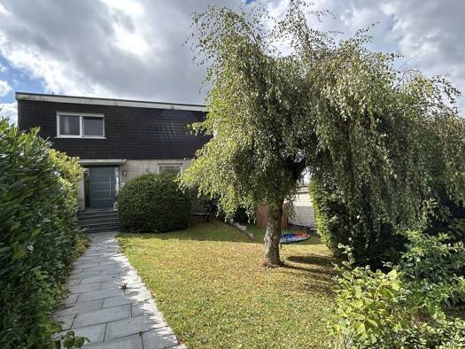 Einfamilienhaus zur Miete 1.325 € 4 Zimmer 130 m² 380 m² Grundstück Olpe Olpe 57462