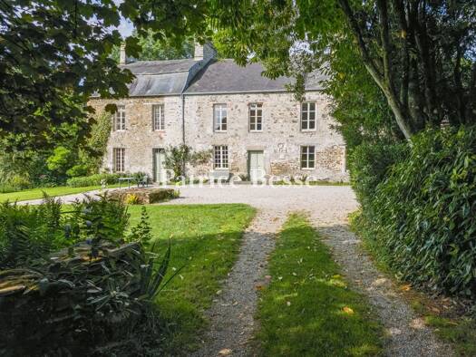 Herrenhaus zum Kauf 855.000 € 11 Zimmer 330 m² 83.800 m² Grundstück Marigny-Le-Lozon 50570