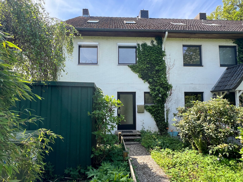 Reihenendhaus zum Kauf 299.000 € 5 Zimmer 151,8 m²<br/>Wohnfläche 370 m²<br/>Grundstück Plön 24306