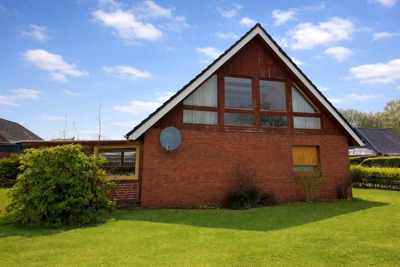 Immobilie in Cadenberge - Wohnen in ruhiger Lage – charmantes Einfamilienhaus mit 5 Zimmern auf 890 m² Grundstück - Bild 2