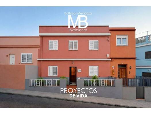 Villa zum Kauf 350.000 € 5 Zimmer 139 m² 91 m² Grundstück Pintor José Aguiar 32 San Cristóbal de La Laguna 38208