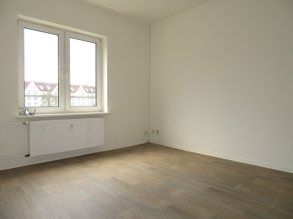 Wohnung zur Miete 290 € 1 Zimmer 32,2 m²<br/>Wohnfläche 01.12.2024<br/>Verfügbarkeit Werdervorstadt Schwerin 19055