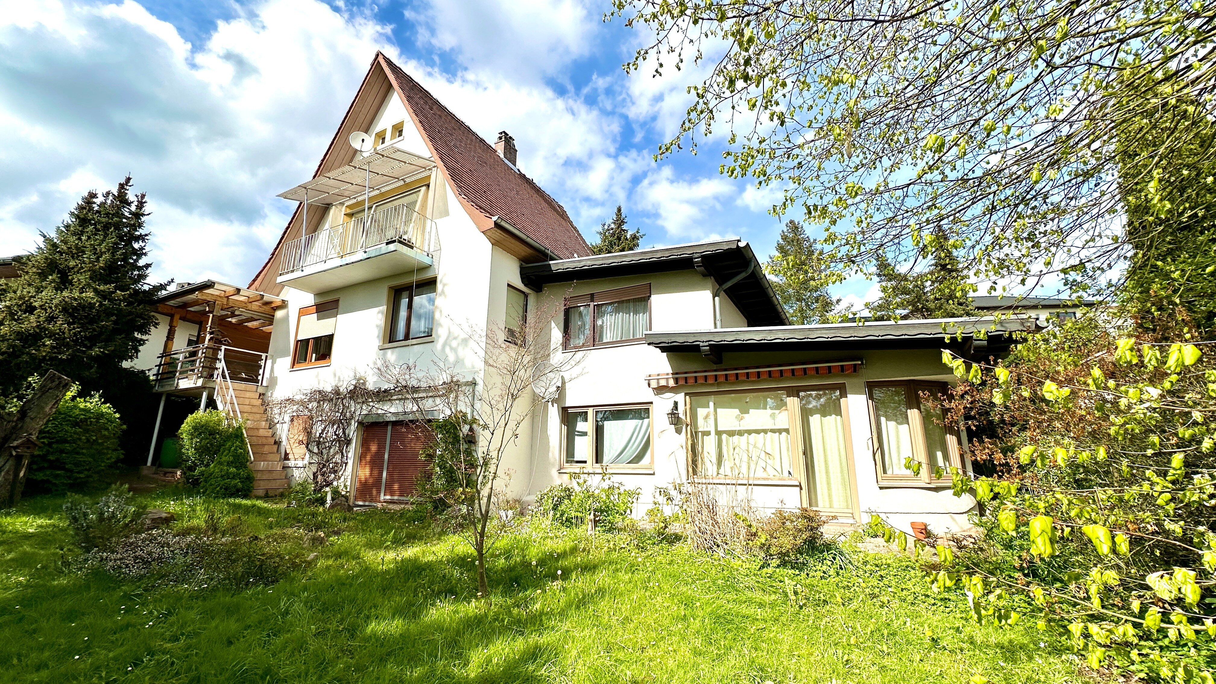 Einfamilienhaus zum Kauf provisionsfrei 229.000 € 8 Zimmer 181 m²<br/>Wohnfläche 791 m²<br/>Grundstück Bad Hersfeld Bad Hersfeld 36251