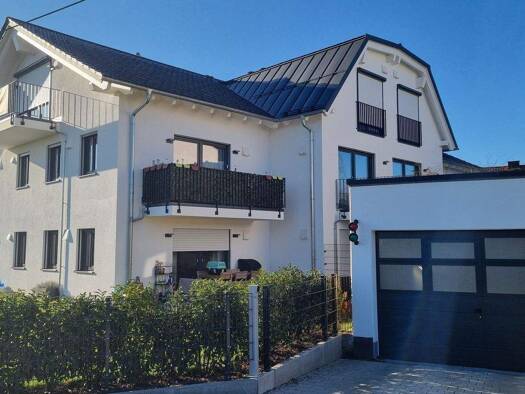 Wohnung zum Kauf provisionsfrei 5 Zimmer 175 m² frei ab sofort Höhenkirchner Straße 17 Hofolding Brunnthal 85649