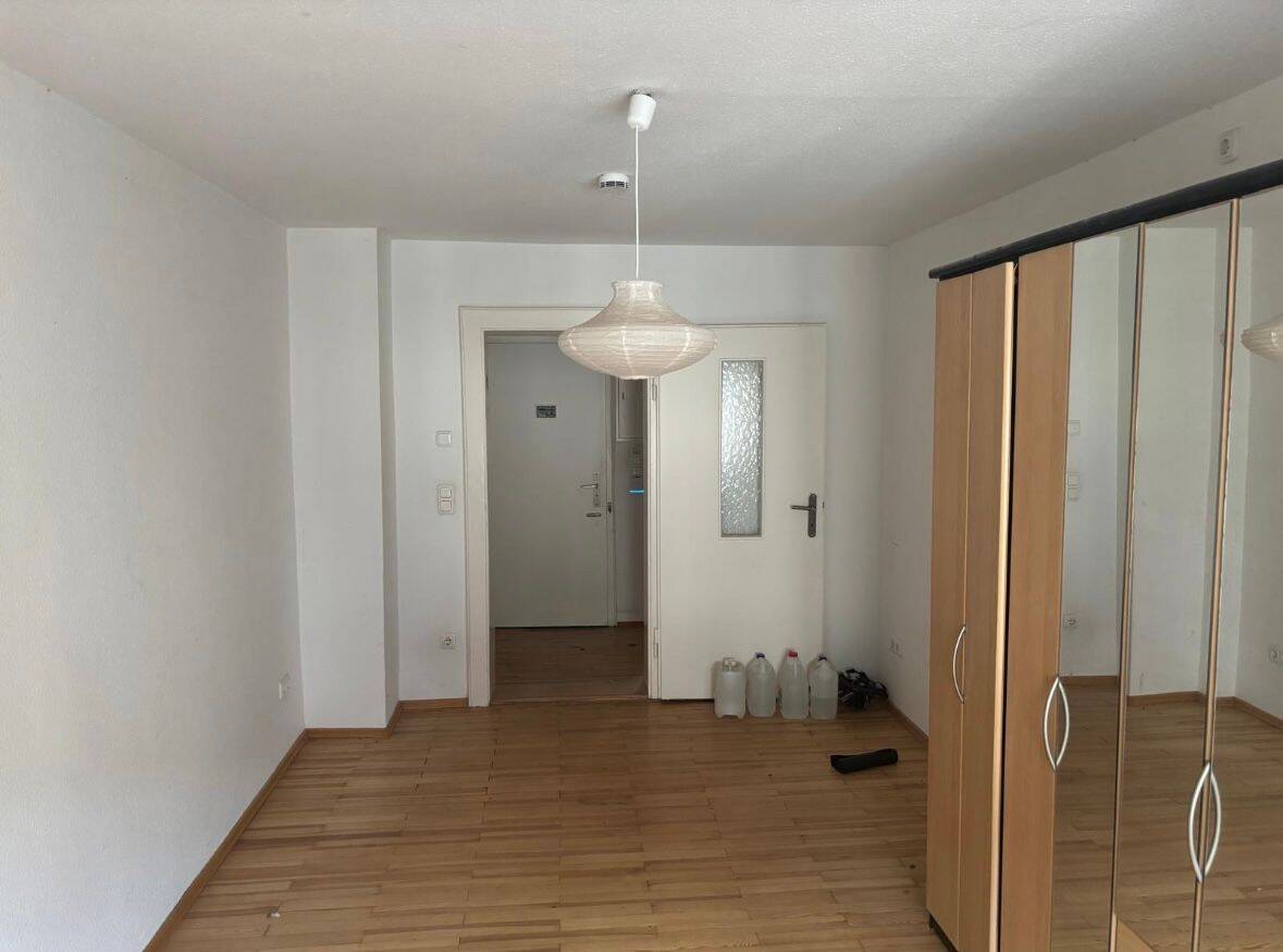 Helle 2-Zimmer-Wohnung mit Balkon in Nürnberg – leerstehend – Nürnberg – Vorschaubild 3