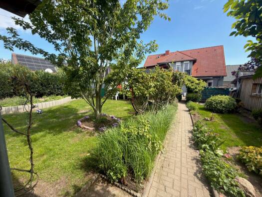 Haus zum Kauf 469.000 € 12 Zimmer 275 m² 757 m² Grundstück Garz Garz/Rügen 18574
