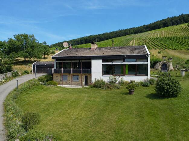Einfamilienhaus zum Kauf 1.380.000 € 7 Zimmer 276 m² 4.320 m² Grundstück frei ab sofort Großheppach Weinstadt 71384