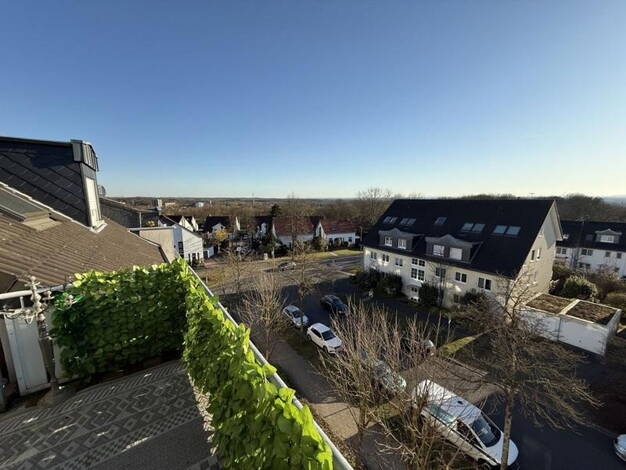 Wohnung zum Kauf provisionsfrei 319.000 € 4 Zimmer 97 m² Dachgeschoss, 3. Geschoss Schmiedestr. 3 Millrath - West Erkrath 40699