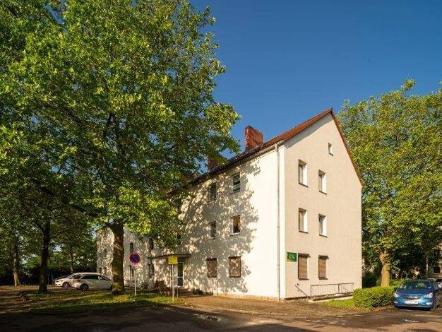 Wohnung zur Miete 376 € 2 Zimmer 44,2 m² 1. Geschoss frei ab 01.06.2026 Emil-Fischer-Str. 23a Damaschkestraße Halle 06130