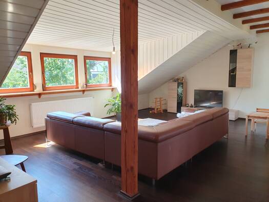 Wohnung zur Miete 1.090 € 4,5 Zimmer 110 m² frei ab 01.11.2026 Höchstadt Höchstadt a.d.Aisch 91315