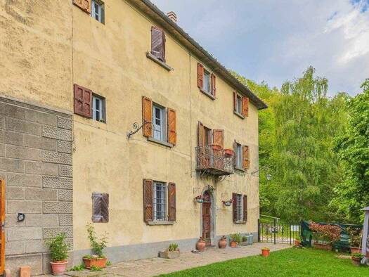 Haus zum Kauf 850.000 € 602 m² Pontepetri 51028