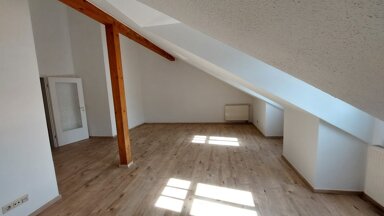 Wohnung zur Miete 559 € 3 Zimmer 86 m² frei ab sofort Luchplatz 3 Roßlau 221 Dessau-Roßlau 06862