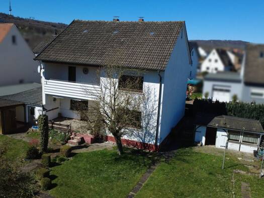 Einfamilienhaus zum Kauf 169.000 € 5 Zimmer 140 m² 878 m² Grundstück Willebadessen Willebadessen 34439