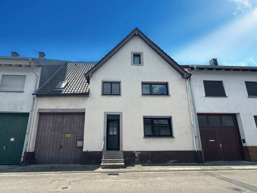 Einfamilienhaus zum Kauf 270.000 € 4 Zimmer 99,6 m² 441 m² Grundstück frei ab sofort Rußheim Dettenheim 76706